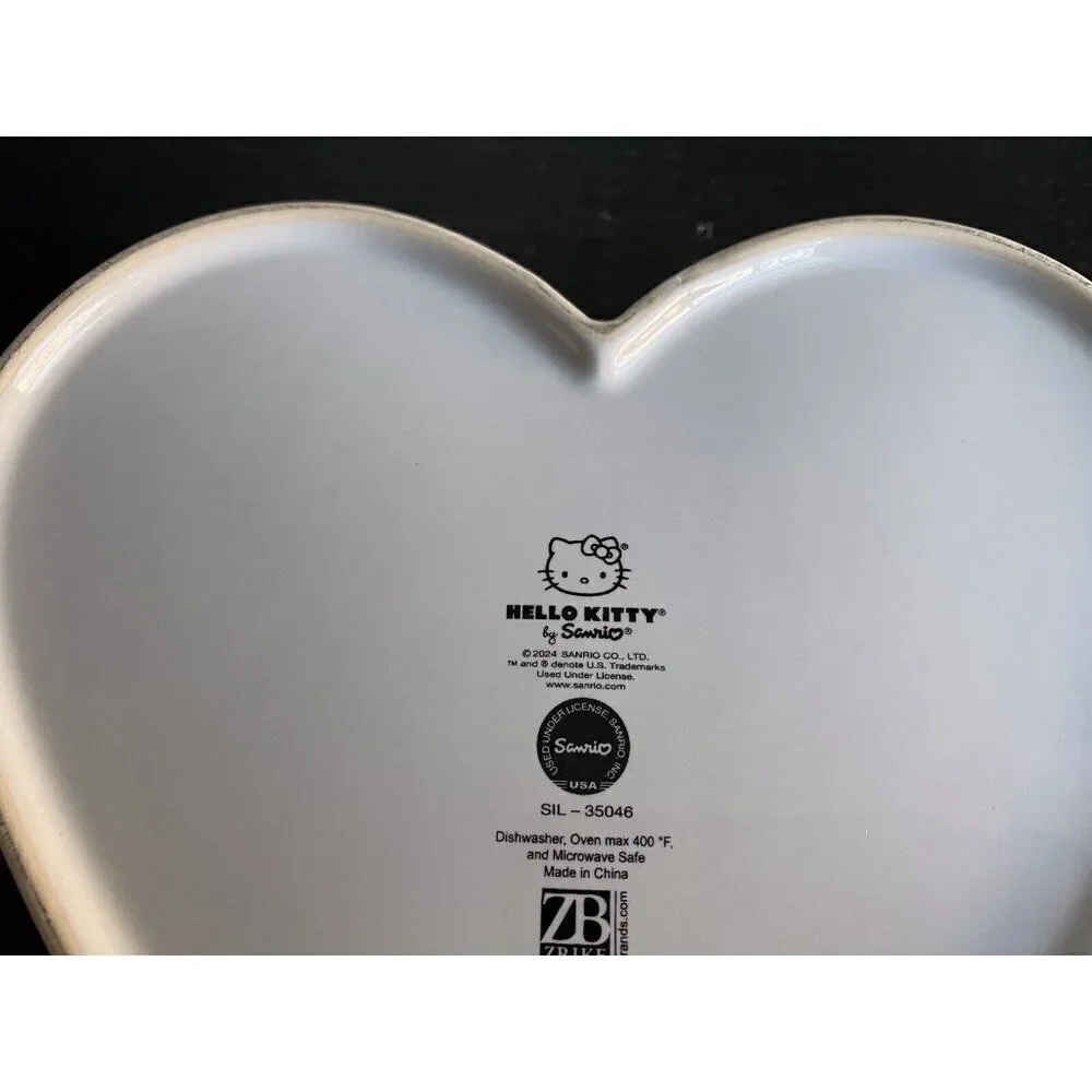 Sanrio Hello kitty Heart Shaped Ceramic Casserole Baking Dish Love Letter NEW‎